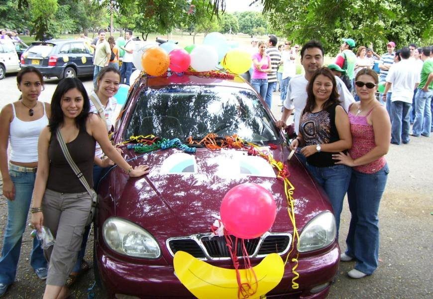 Evento corporativo con rally y gymkhana